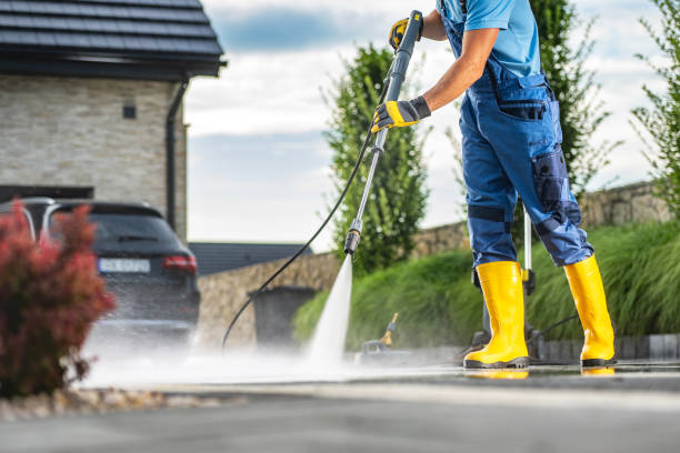 Why Choose Our Certified Pressure Washing Experts for Your Project Needs in Beavercreek, OR?